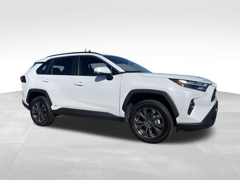 Used 2023 Toyota RAV4 XLE Premium AWD/4WD image 2
