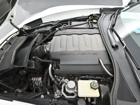 Used 2014 Chevrolet Corvette Stingray Coupe image 32