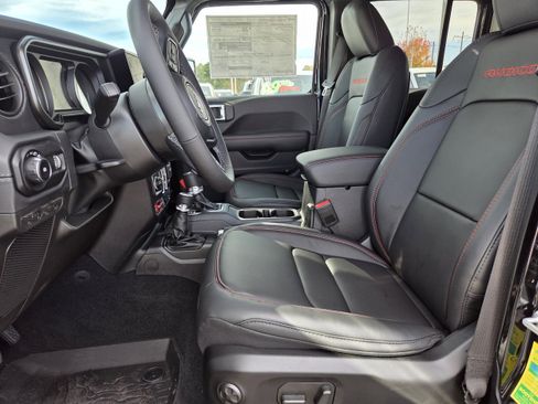 New 2026 Jeep Wrangler Unlimited Rubicon image 13