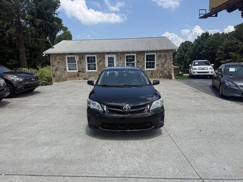 Used 2013 Toyota Corolla L FWD image 2