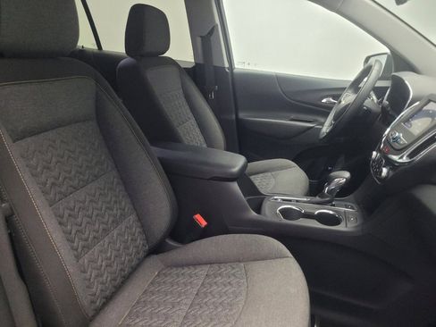 Used 2024 Chevrolet Equinox LT AWD/4WD image 21