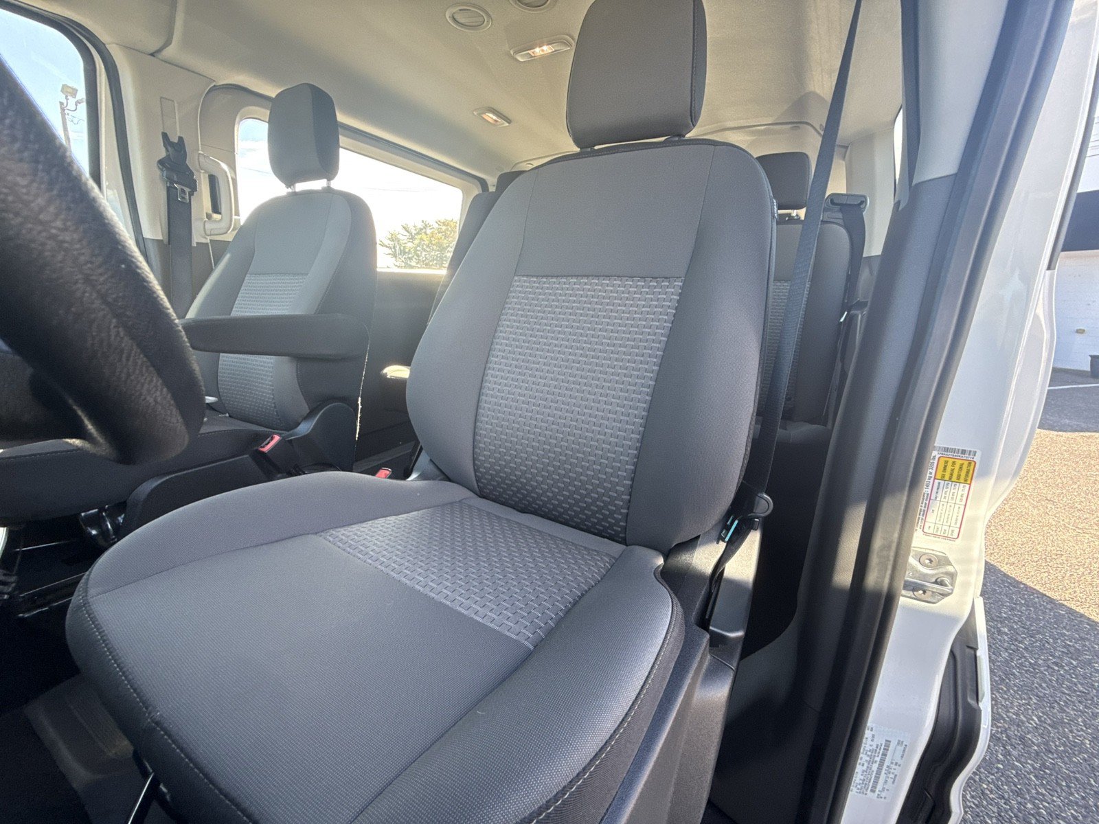 Used 2025 Ford Transit 350 XLT RWD image 9