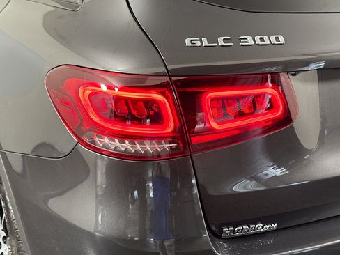 Used 2022 Mercedes-Benz GLC 300 image 36