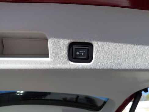 New 2026 GMC Acadia Denali w/ Super Cruise Package image 29