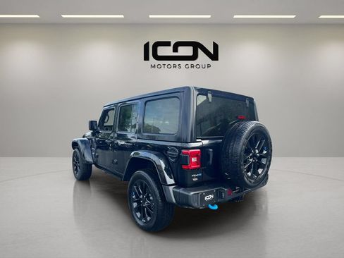 Used 2023 Jeep Wrangler Unlimited Sahara AWD/4WD image 6