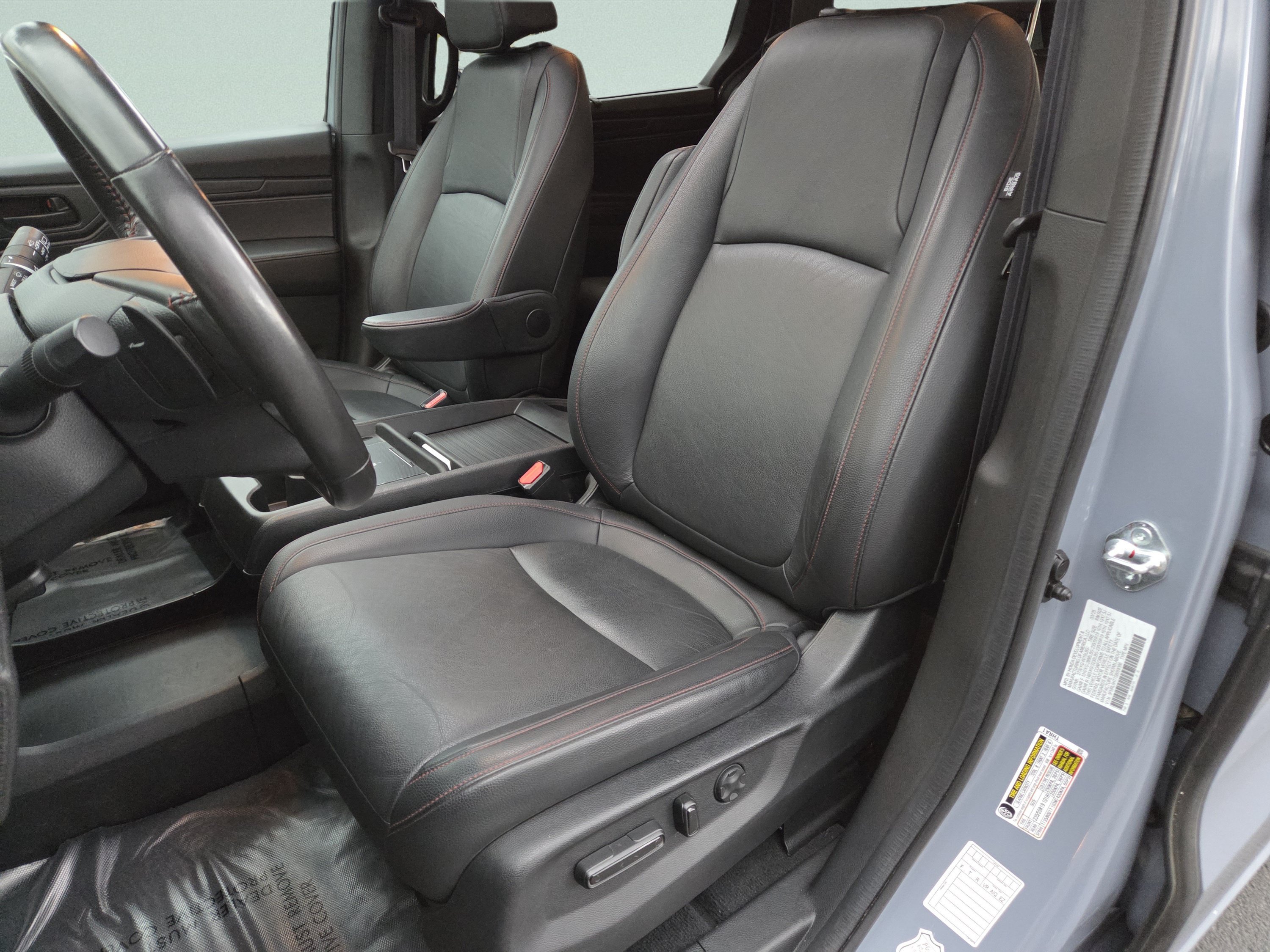 Used 2025 Honda Odyssey Sport-L image 6