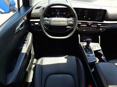 Certified 2026 Kia Sportage EX w/ EX Panorama Roof Package FWD image 13