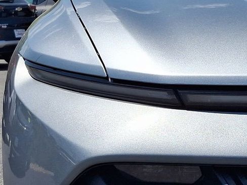 Certified 2024 Chevrolet Equinox EV LT AWD/4WD image 9