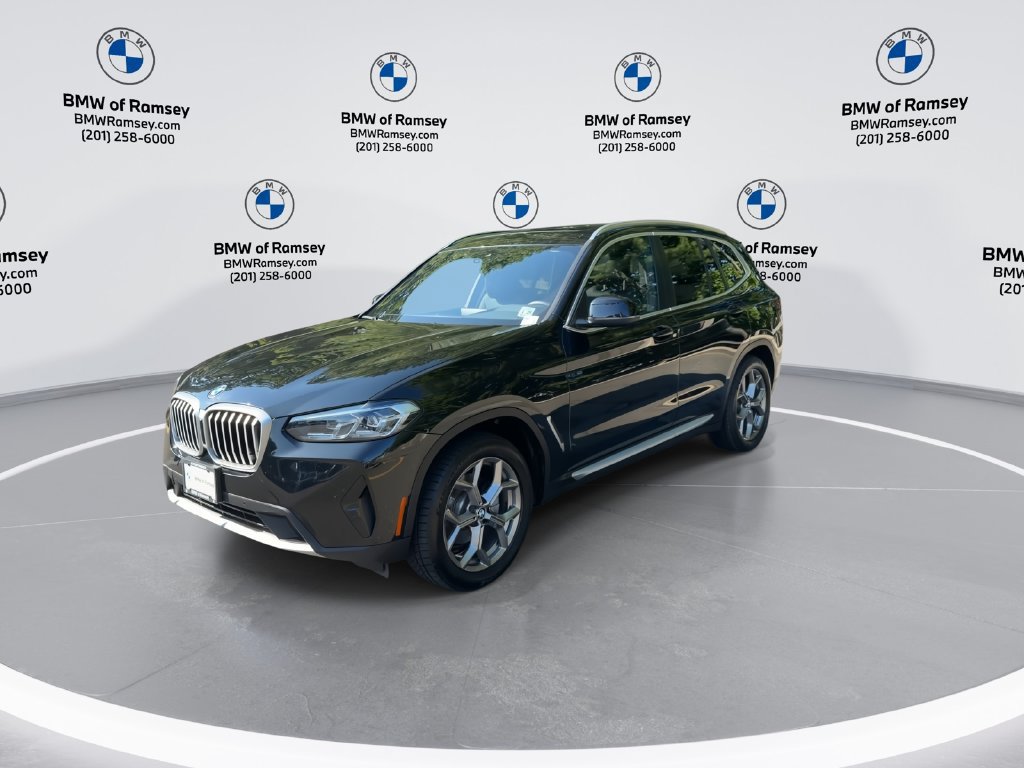 Used 2024 BMW X3 xDrive30i w/ Convenience Package w/ZPA AWD/4WD image 4