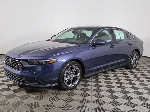 Used 2023 Honda Accord EX image 8