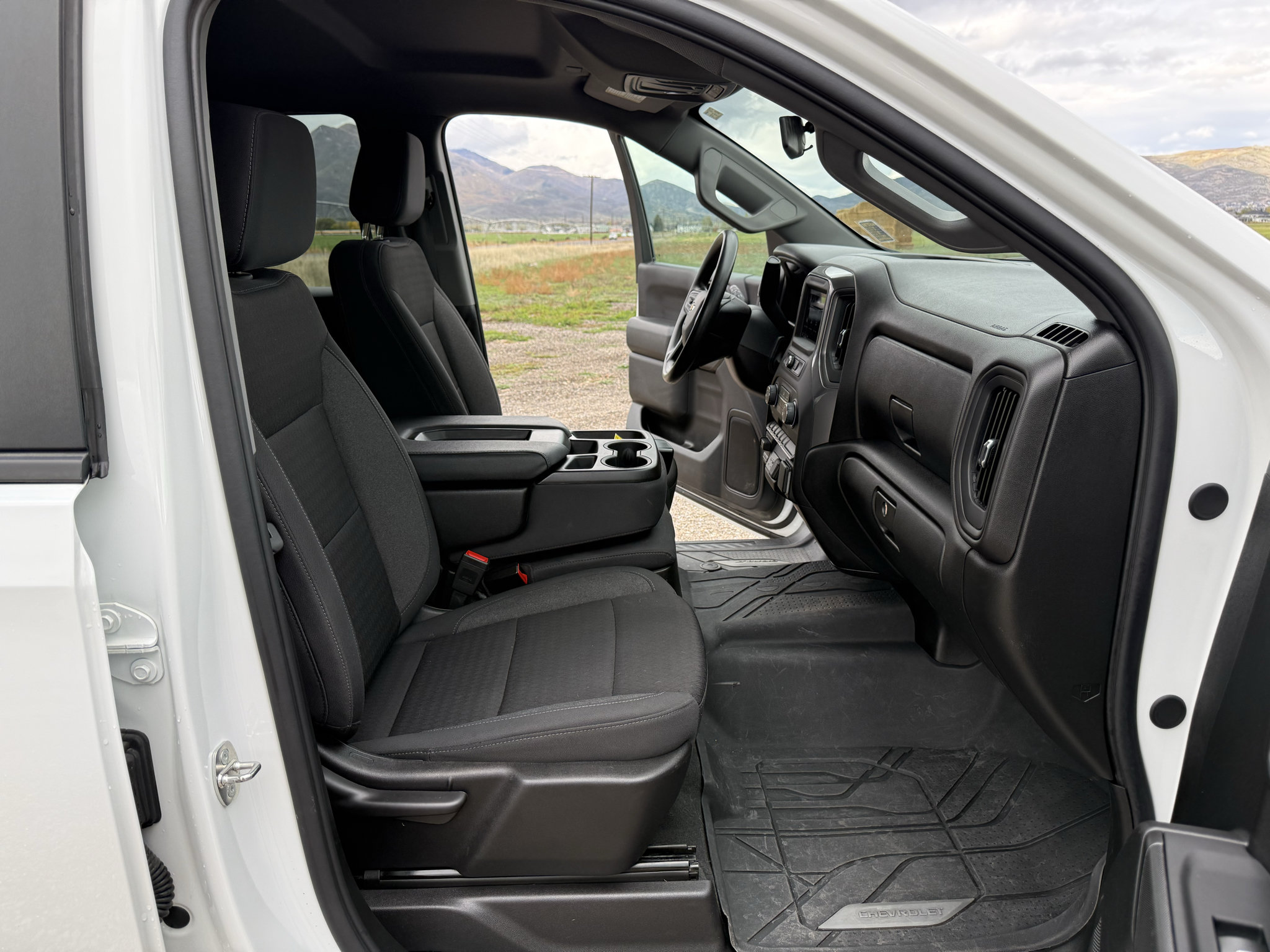 Used 2024 Chevrolet Silverado 1500 Custom AWD/4WD image 35