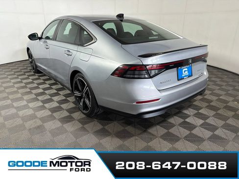 Used 2024 Honda Accord Sport image 5