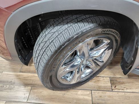 Used 2019 Toyota Highlander Limited Platinum AWD/4WD image 34