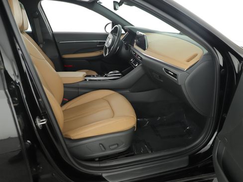 Used 2023 Hyundai Sonata Limited w/ Cargo Package image 12