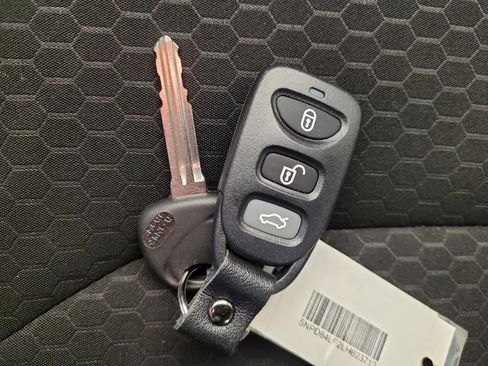 Used 2020 Hyundai Elantra SEL w/ Cargo Package (C1) FWD image 32