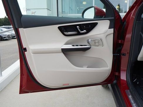 New 2026 Mercedes-Benz GLC 300 4MATIC image 18