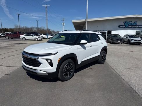 New 2026 Chevrolet TrailBlazer LT w/ LT Cold Weather Package image 2