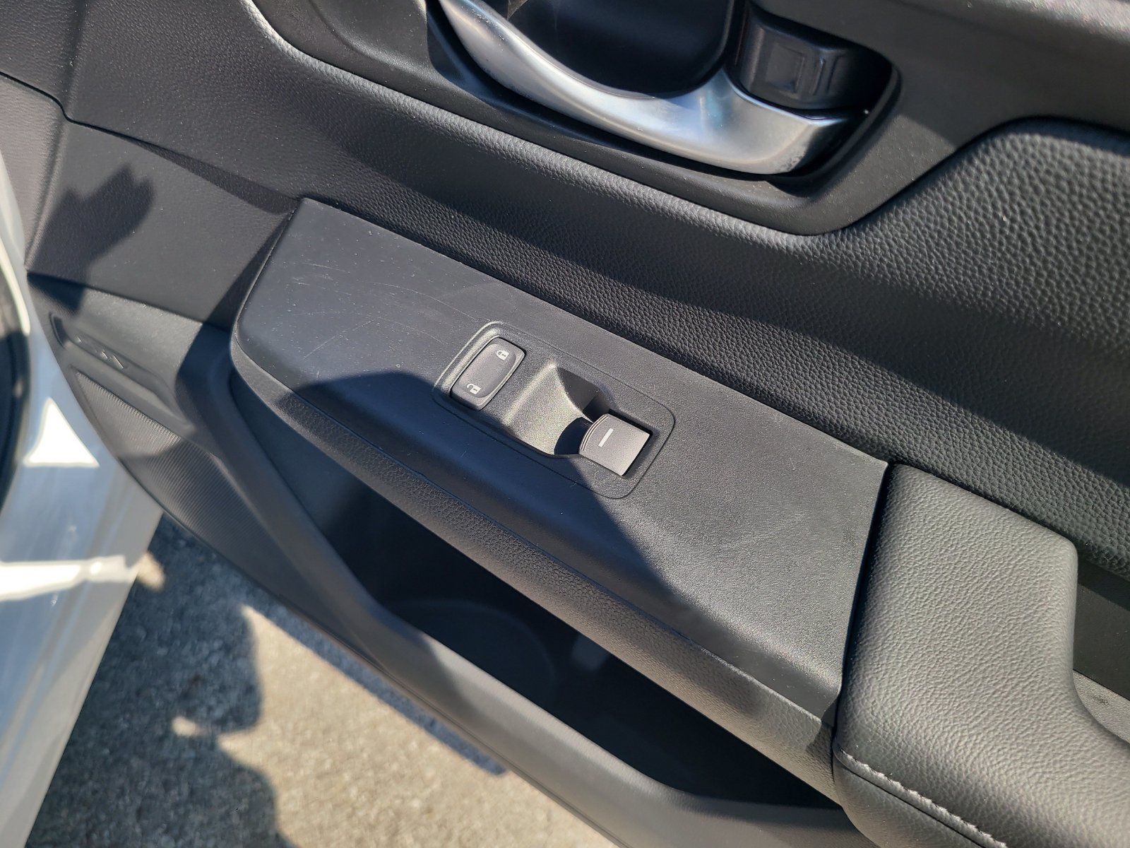 Certified 2024 Honda CR-V EX image 30