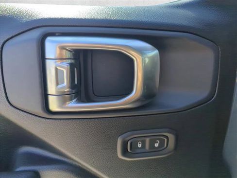 New 2026 Jeep Gladiator Sport image 17