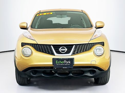 Used 2013 Nissan Juke SV AWD/4WD image 2