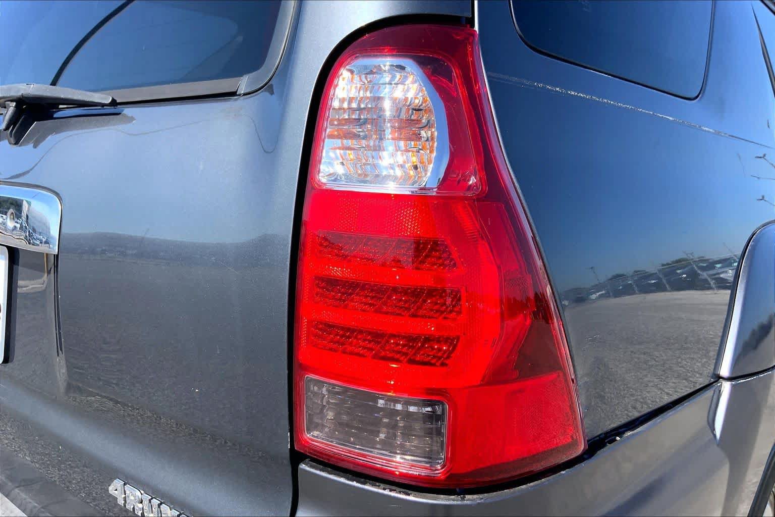 Used 2008 Toyota 4Runner SR5 RWD image 9
