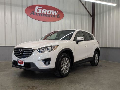 Used 2016 MAZDA CX-5 Touring w/ Bose/Moonroof Package FWD image 6