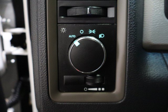 Used 2012 RAM 3500 ST w/ ST Decor Group AWD/4WD image 39