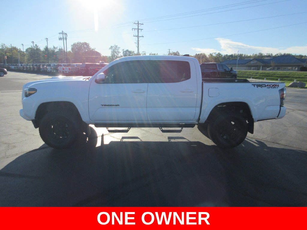 Used 2023 Toyota Tacoma TRD Sport w/ Technology Package AWD/4WD image 9
