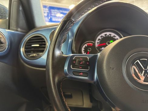 Used 2017 Volkswagen Beetle 1.8T S FWD image 17