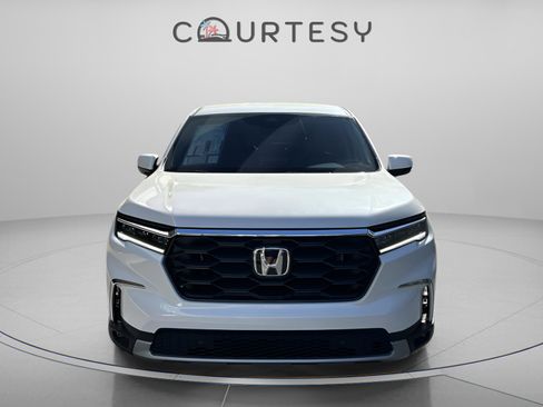 Used 2025 Honda Pilot EX-L image 10