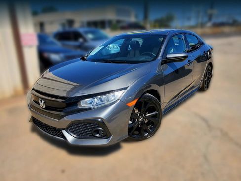 Used 2017 Honda Civic Sport image 5