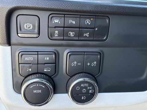 Used 2025 Chevrolet Tahoe Premier image 30