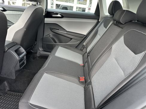 Used 2024 Volkswagen Taos S image 12