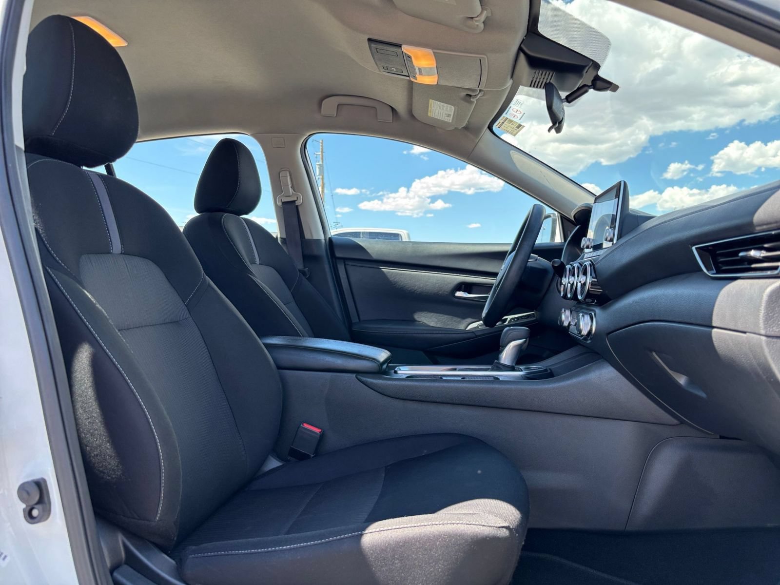 Used 2025 Nissan Sentra SV FWD image 34