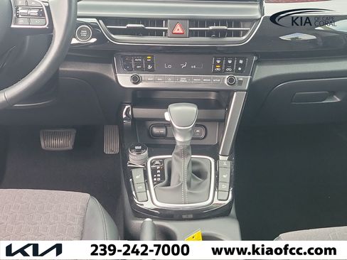 Certified 2025 Kia Seltos X-Line AWD/4WD image 19