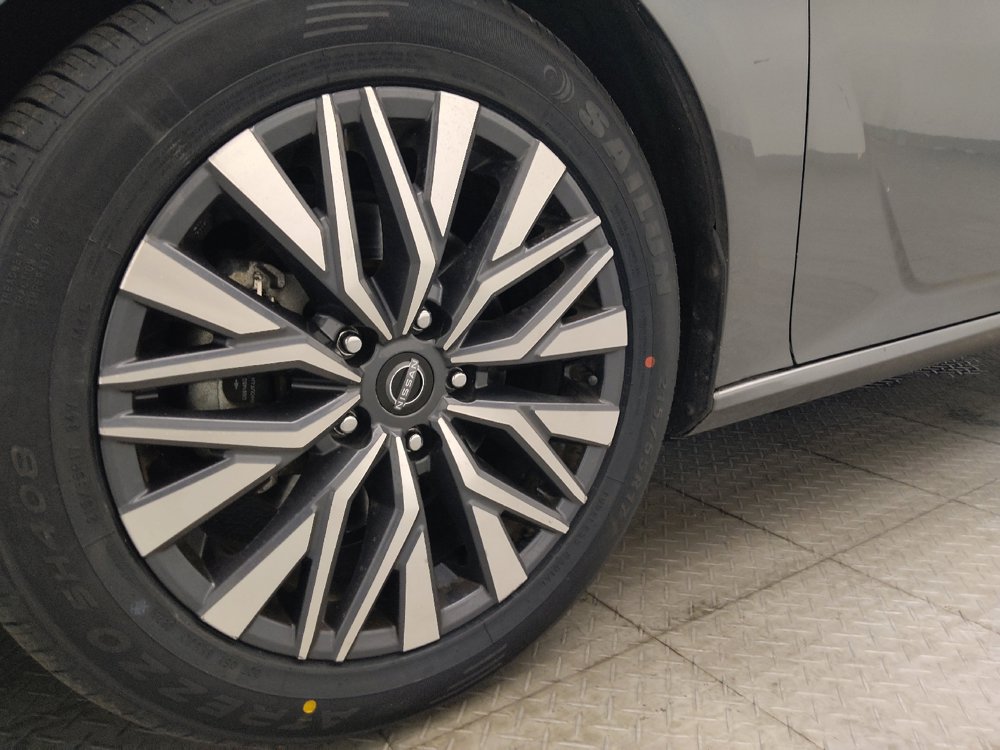 Used 2023 Nissan Altima 2.5 SV FWD image 31