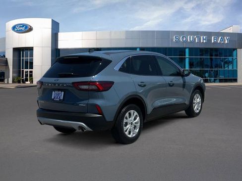 Certified 2023 Ford Escape Active AWD/4WD image 5