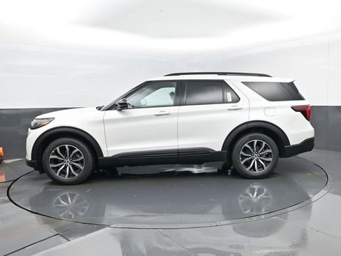 New 2026 Ford Explorer ST-Line image 5