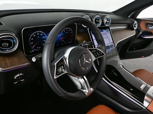 Certified 2026 Mercedes-Benz GLC 300 image 6