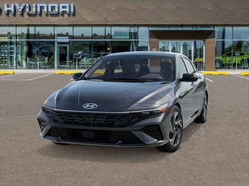 New 2026 Hyundai Elantra SEL Sport FWD image 6