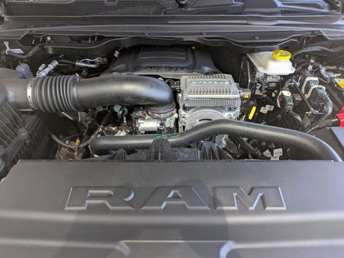 New 2026 RAM 1500 Laramie AWD/4WD image 16