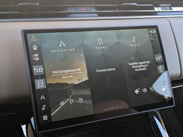 Used 2026 Land Rover Range Rover Sport SE AWD/4WD image 12