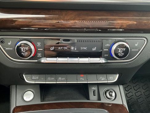 Used 2019 Audi Q5 2.0T Premium Plus w/ Premium Plus Package image 31