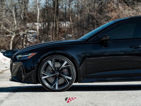 Used 2021 Audi RS 6 w/ Carbon Optic Package image 15