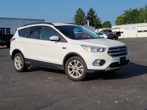 Used 2018 Ford Escape SE FWD image 31