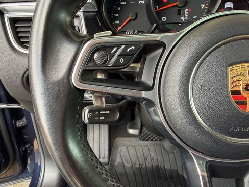 Used 2018 Porsche Macan image 19
