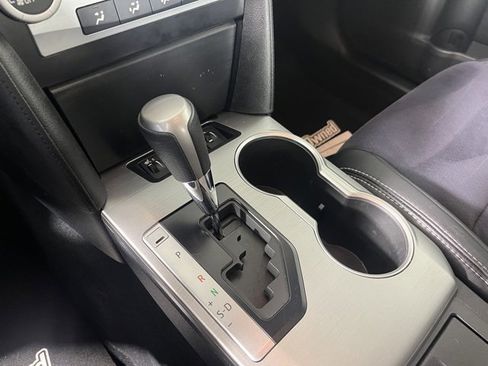 Used 2012 Toyota Camry SE image 33