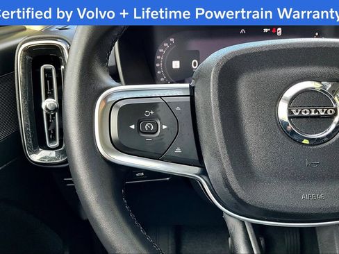 Used 2025 Volvo XC40 B5 Plus AWD/4WD image 26