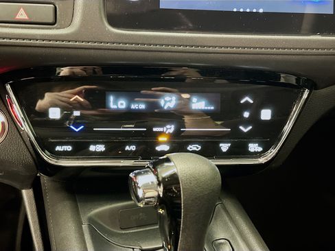 Used 2022 Honda HR-V EX image 23
