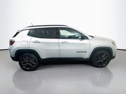 New 2026 Jeep Compass Latitude image 21